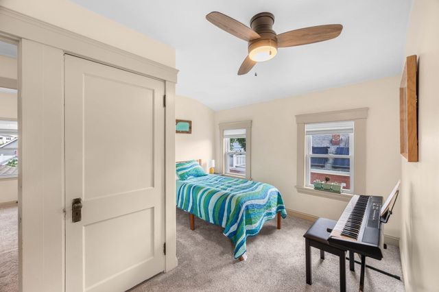 32 Crescent Ave, Beverly, MA 01915