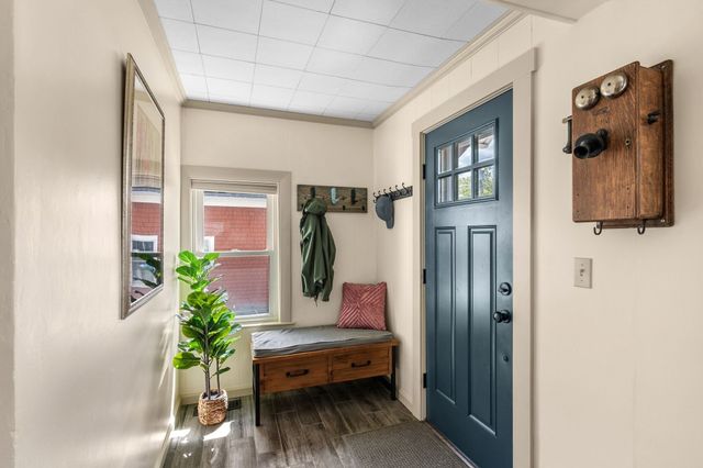 32 Crescent Ave, Beverly, MA 01915