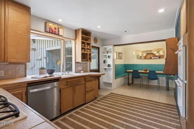 335 Encino Drive, Oak View, CA 93022