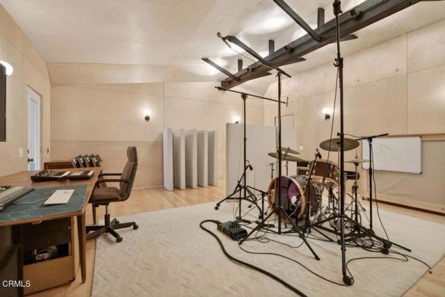 335 Encino Drive, Oak View, CA 93022