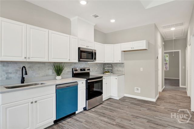 2016 Eppinger Street, Savannah, GA 31415