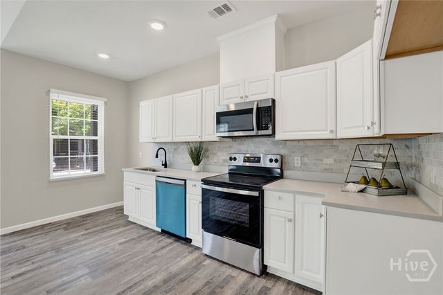 2016 Eppinger Street, Savannah, GA 31415