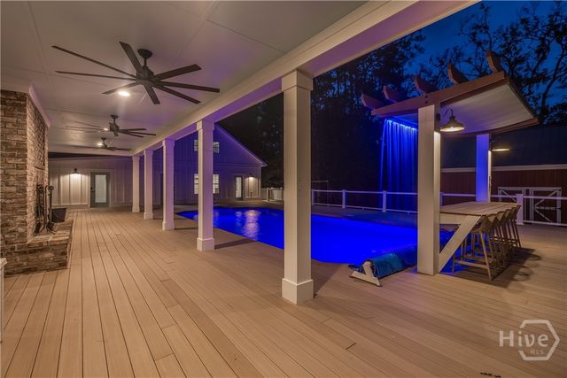 98 Green Island Road, Savannah, GA 31411