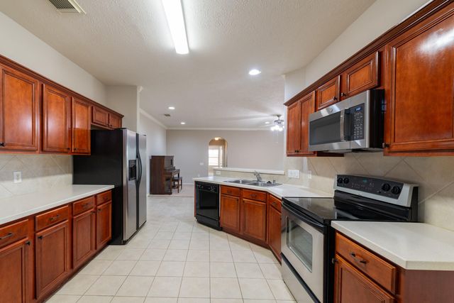 5339 Garnetfield Lane, Katy, TX 77494