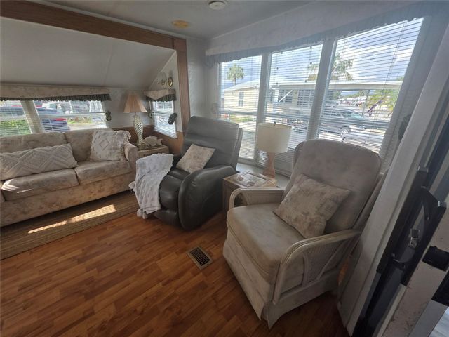 6698 SE 54th Street, Okeechobee, FL 34974