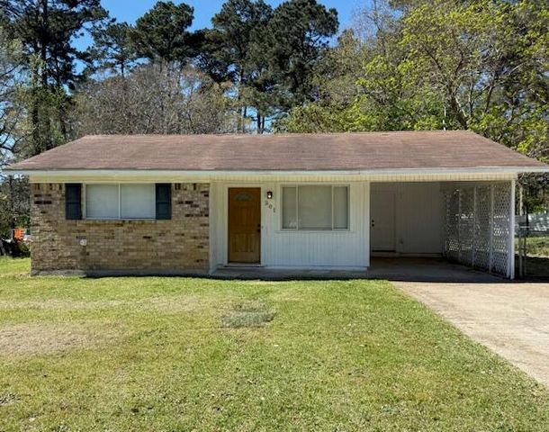501 Hickory, New Llano, LA 71461