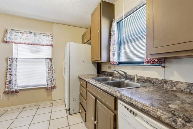 3822 Ragged Rock Court, Joshua, TX 76058