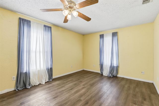 3822 Ragged Rock Court, Joshua, TX 76058