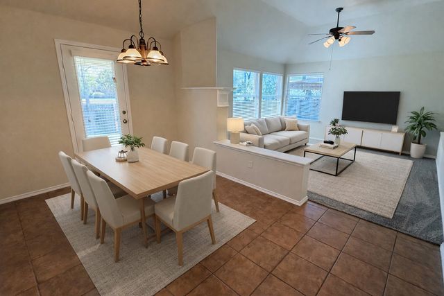 4805 Summer Oaks Lane, Fort Worth, TX 76123