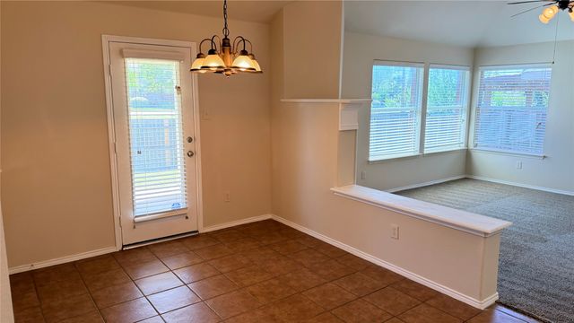 4805 Summer Oaks Lane, Fort Worth, TX 76123