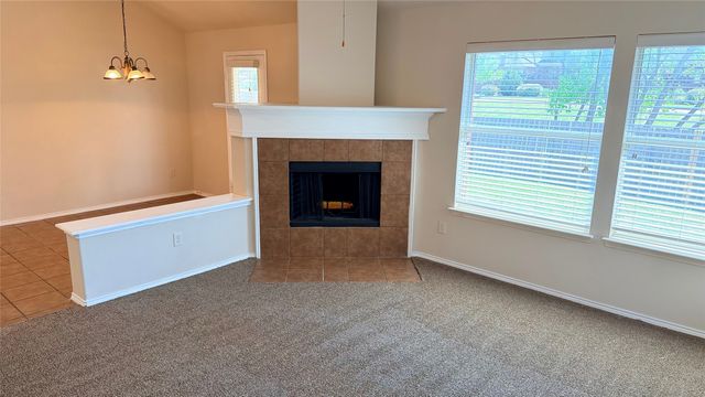 4805 Summer Oaks Lane, Fort Worth, TX 76123