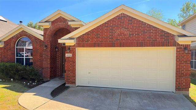 4805 Summer Oaks Lane, Fort Worth, TX 76123