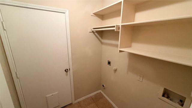 4805 Summer Oaks Lane, Fort Worth, TX 76123