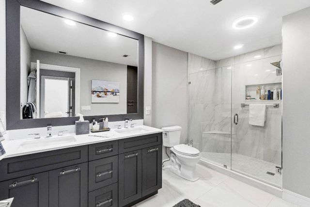 49 Eastgate Drive B, Boynton Beach, FL 33436