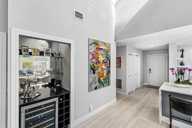 49 Eastgate Drive B, Boynton Beach, FL 33436