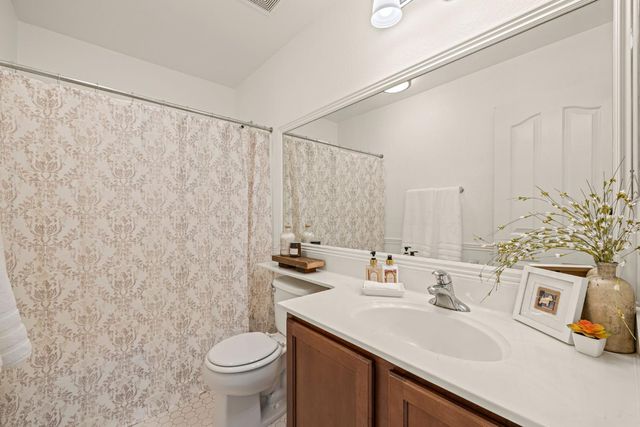 1608 Esplanade Cir, Folsom, CA 95630