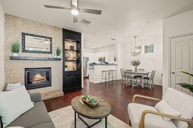 1608 Esplanade Cir, Folsom, CA 95630