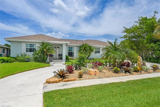 1170 Martinique CT, Marco Island, FL 34145
