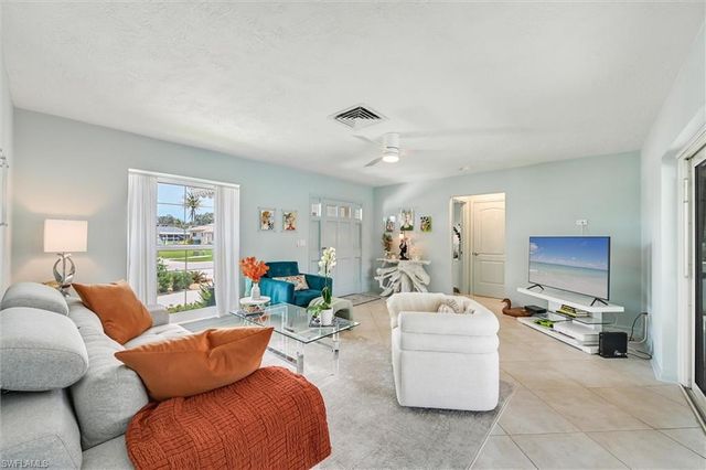 1170 Martinique CT, Marco Island, FL 34145