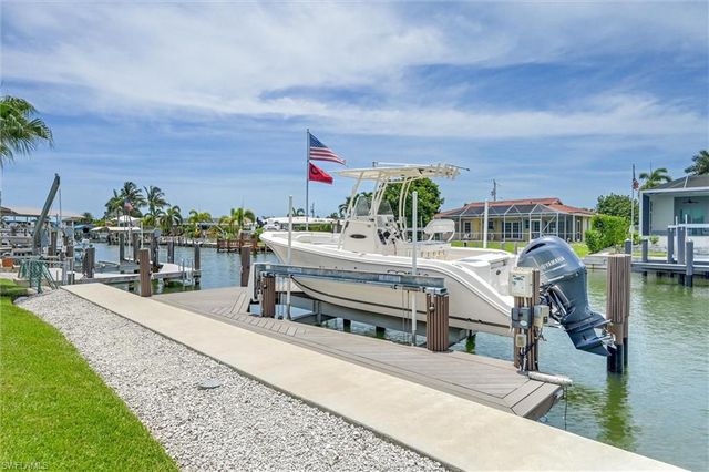 1170 Martinique CT, Marco Island, FL 34145