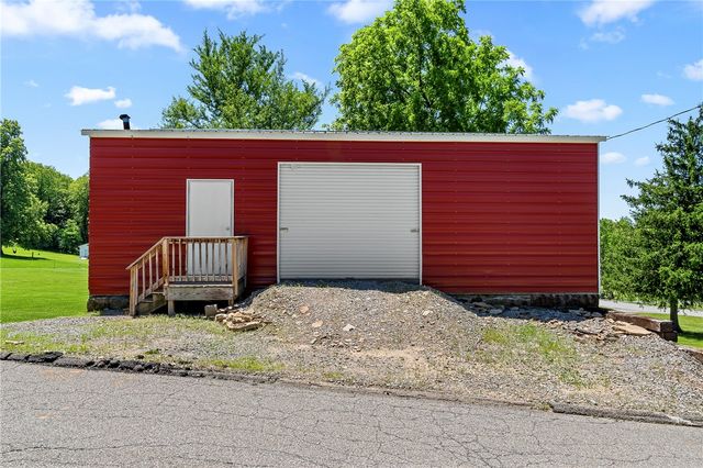 242 Hopwood Coolspring Road, North Union Twp, PA 15445