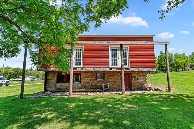 242 Hopwood Coolspring Road, North Union Twp, PA 15445