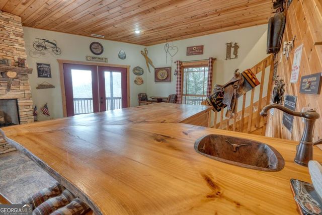 40 Teagan Way, Hiawassee, GA 30546