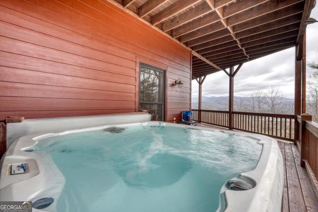 40 Teagan Way, Hiawassee, GA 30546
