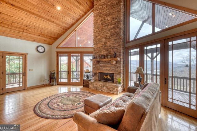 40 Teagan Way, Hiawassee, GA 30546
