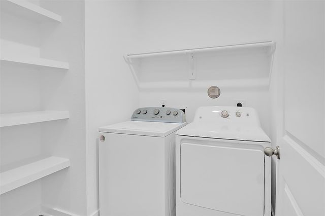 12331 Palmetto Drive, Mont Belvieu, TX 77523