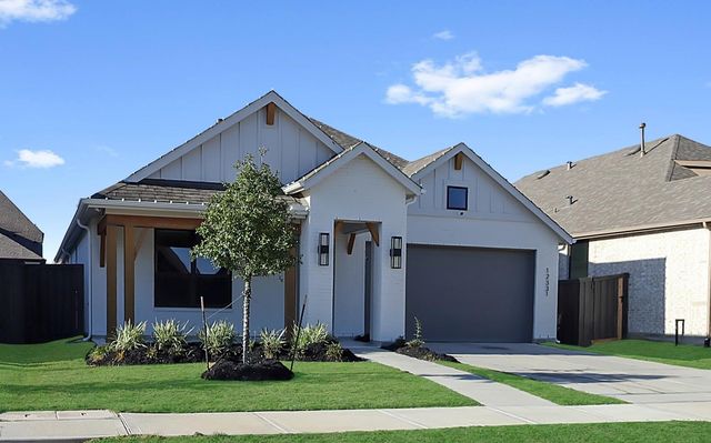 12331 Palmetto Drive, Mont Belvieu, TX 77523