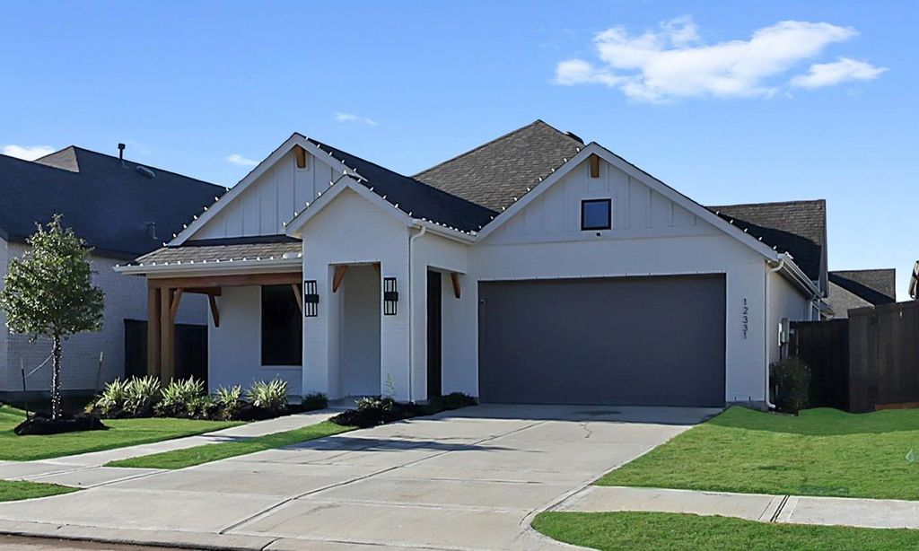 12331 Palmetto Drive, Mont Belvieu, TX 77523