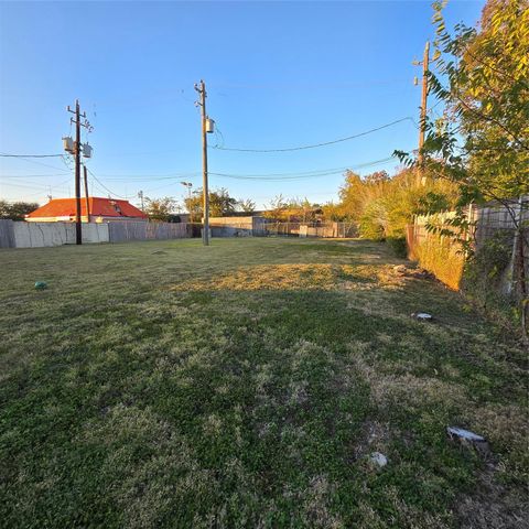 215 Fresa Road, Pasadena, TX 77502