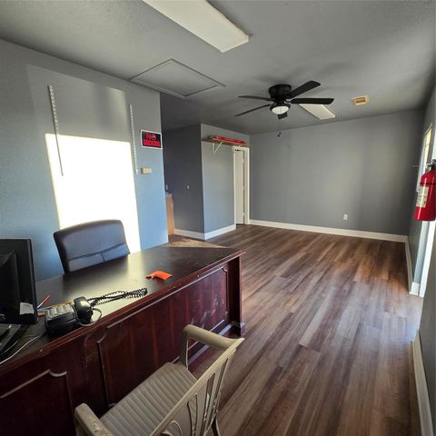215 Fresa Road, Pasadena, TX 77502