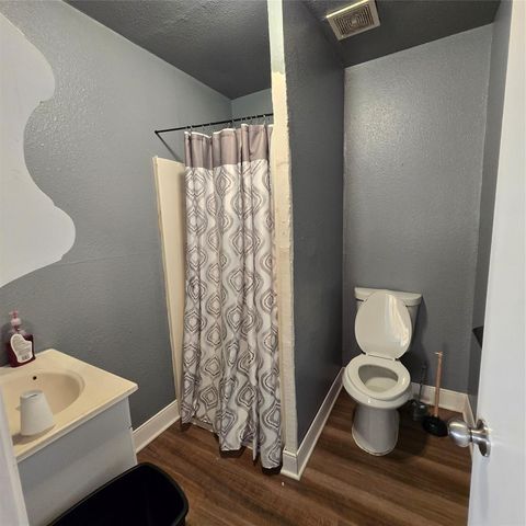 215 Fresa Road, Pasadena, TX 77502
