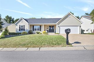 23 Bay Hill Drive, St Peters, MO 63366