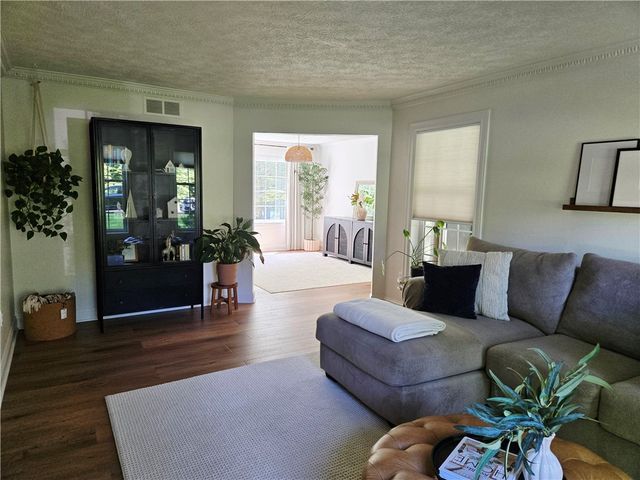 1081 Bright Stream, Webster, NY 14580