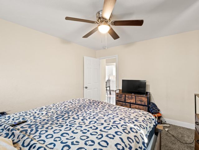 611 N Safford, Fresno, CA 93728