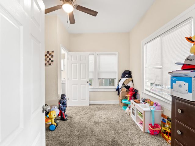 611 N Safford, Fresno, CA 93728