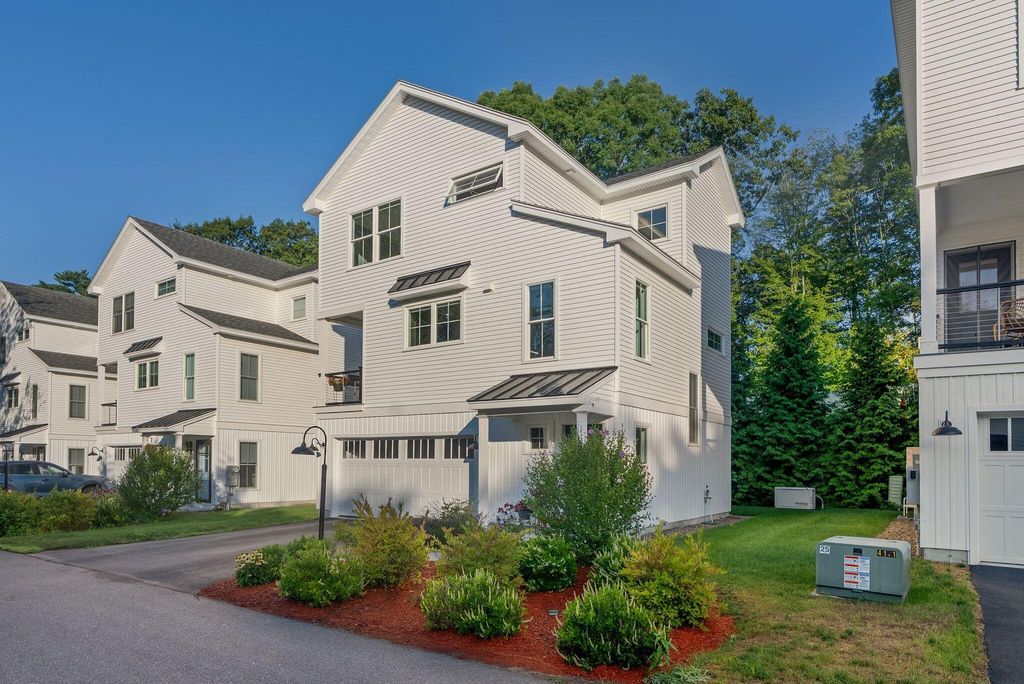 284 Bradley Street 3, Saco, ME 04072 — exterior