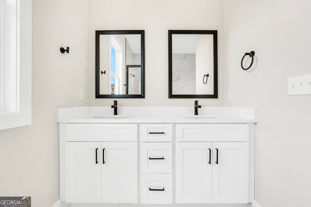 277 E Knight Rd, Mcdonough, GA 30252