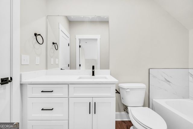 277 E Knight Rd, Mcdonough, GA 30252