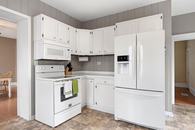 1763 9th Street, White Bear Lake, MN 55110