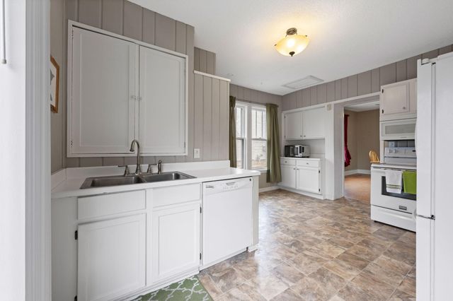 1763 9th Street, White Bear Lake, MN 55110