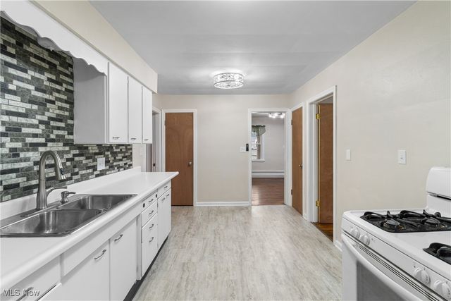 1720 Lincoln Way E, Massillon, OH 44646