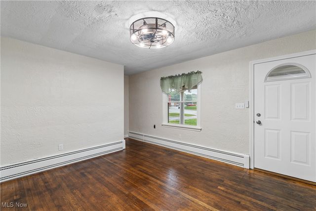 1720 Lincoln Way E, Massillon, OH 44646