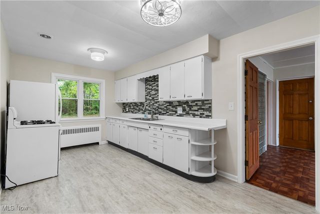 1720 Lincoln Way E, Massillon, OH 44646