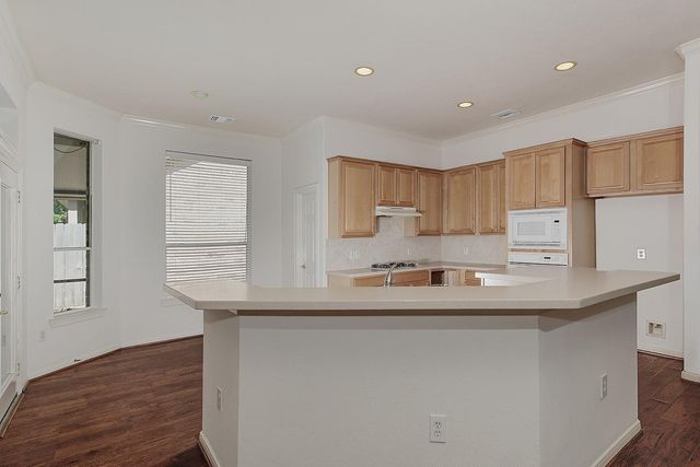 7 Coachman Ridge Place, The Woodlands, TX 77382