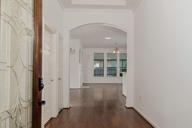 7 Coachman Ridge Place, The Woodlands, TX 77382