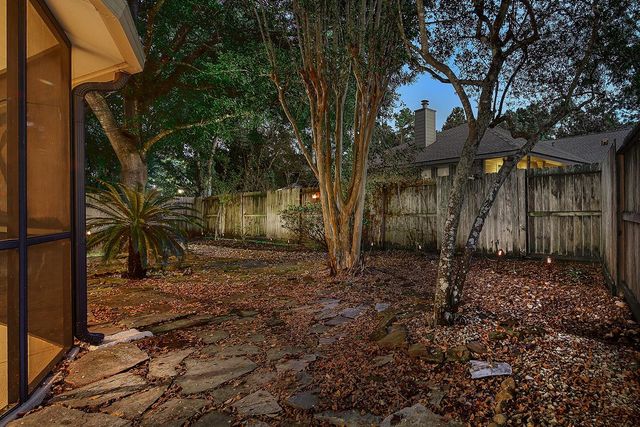 7 Coachman Ridge Place, The Woodlands, TX 77382